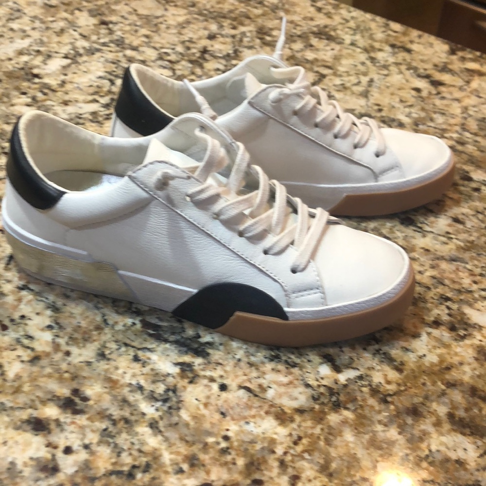 Dolce Vita Zina Sneaker
